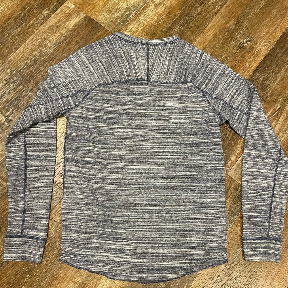 American Eagle blue Henley size Small - Picture 4 of 8